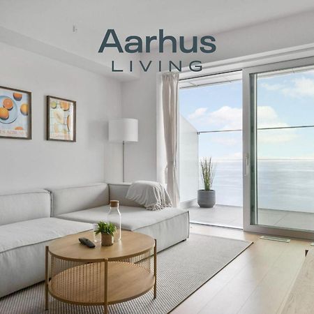 Apartamento Endless Ocean Views With Private Balcony Århus Exterior foto