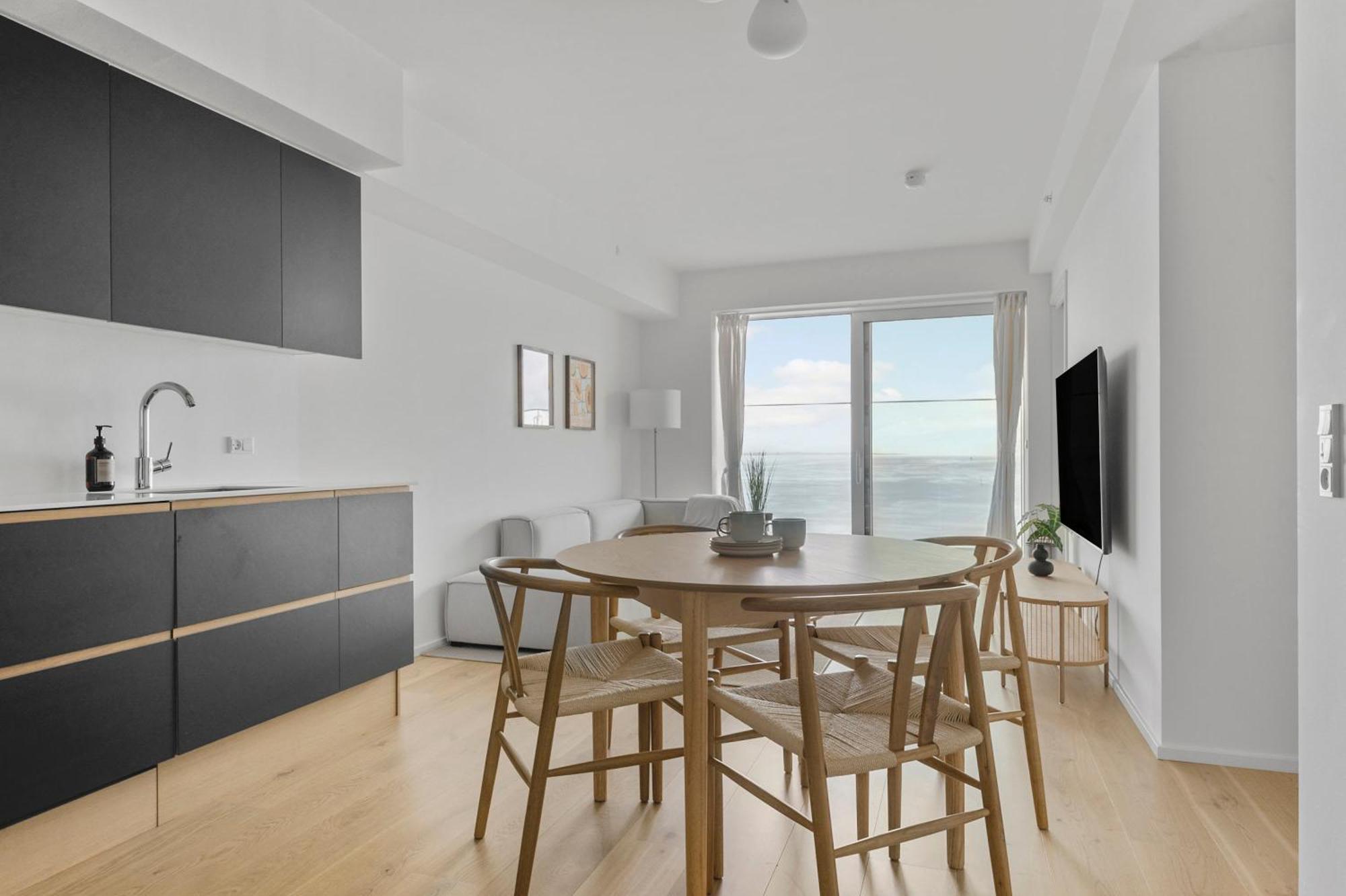 Apartamento Endless Ocean Views With Private Balcony Århus Exterior foto