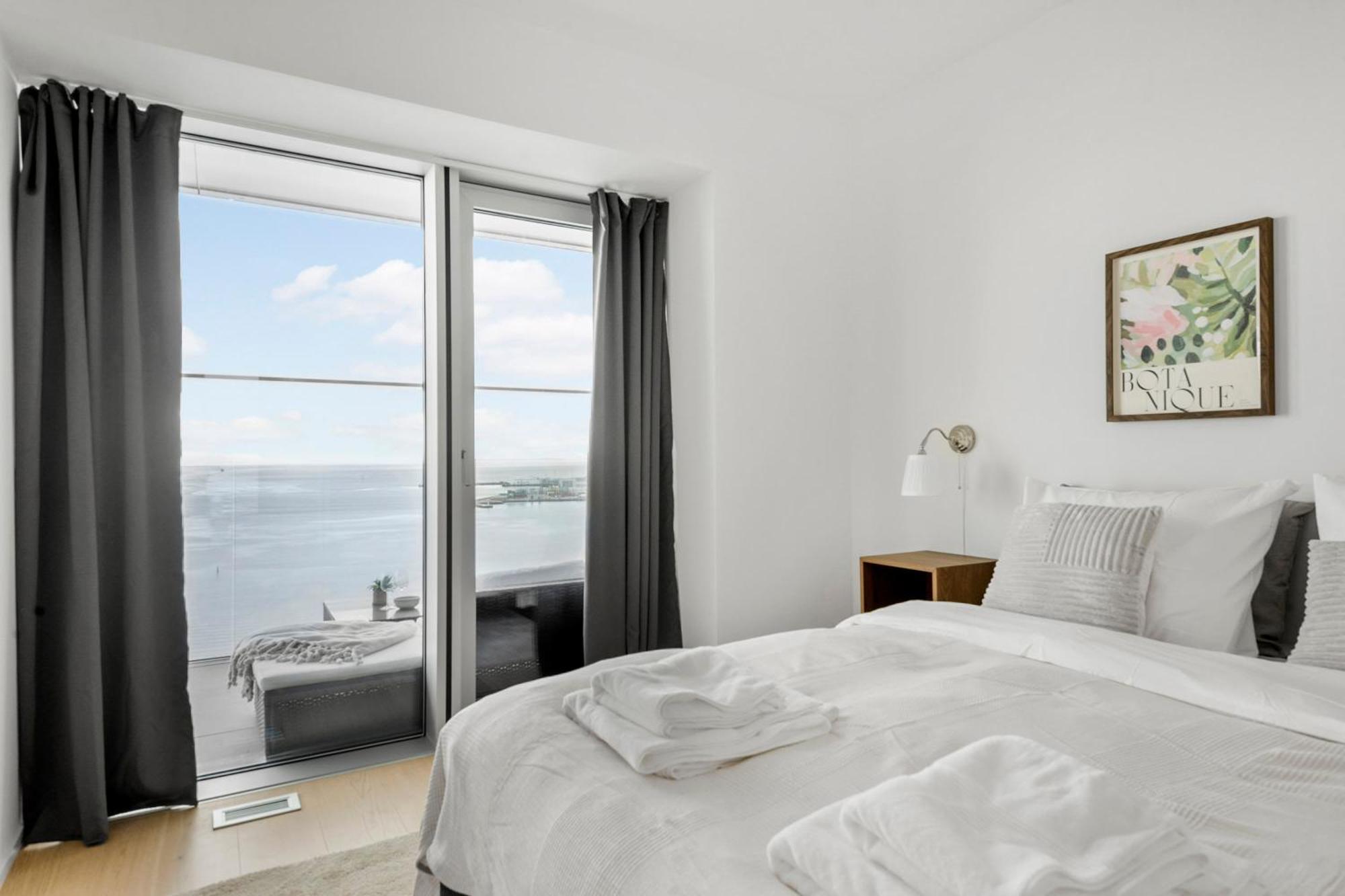 Apartamento Endless Ocean Views With Private Balcony Århus Exterior foto